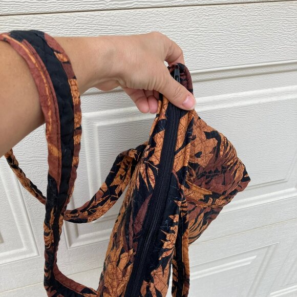 Ziptop Batik Bag with Internal and External Pockets - Picture 5 of 8